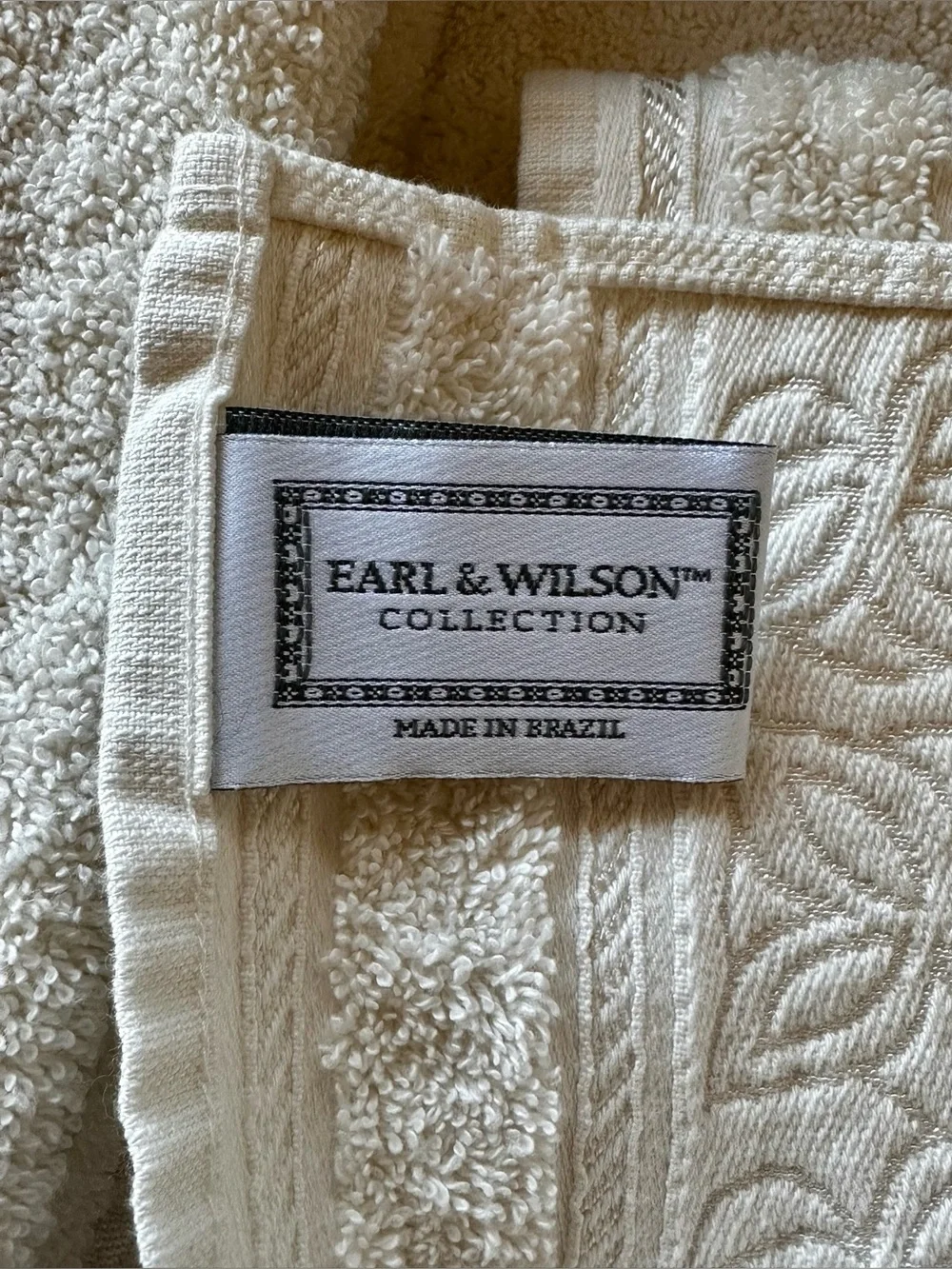 Earl & Wilson Collection towel set. Made in Brazil. Hotel quality. Cream clean